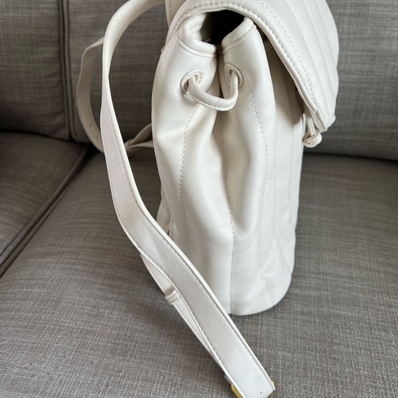 Fawn Design Quilted Cinch Backpack- off white - Picture 4 of 10